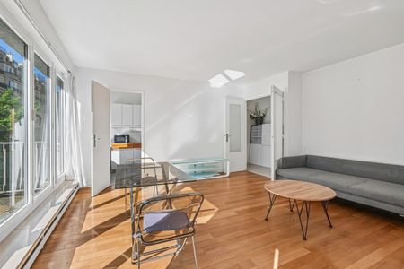 Location Appartement 2 pièces 60m² PARIS 16ème - Photo 2