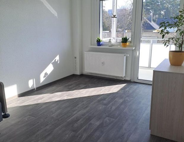 Schöne ruhige Wohnung in Seniorenwohngemeinschaft - Foto 1