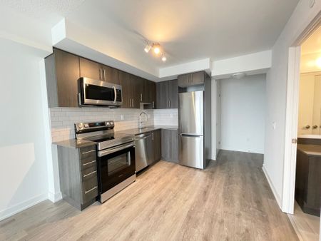 For Lease - 1010 Sandy Beach Road Unit# 1712, Pickering, Ontario - Photo 5