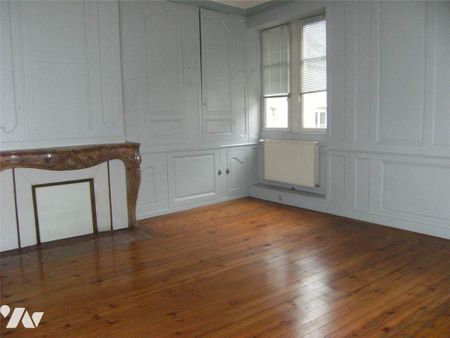 A LOUER APPARTEMENT DE TYPE 5 - DOLE (39100) CENTRE-VILLE - Photo 4