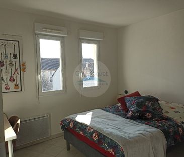 Location : appartement T2 à ENTRAIGUES SUR LA SORGUE - Photo 2