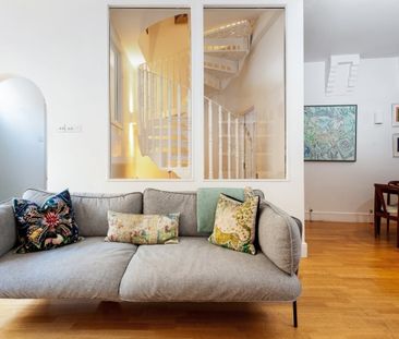 3 bedroom mews to rent - Photo 1