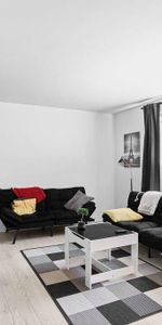 🏡 4 ½ TOUT MEUBLÉ À LOUER — CHOMEDEY, LAVAL 📍 Chomedey, Laval - Photo 3