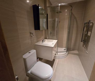 Cornwall Road, Tottenham N15, London - Photo 1