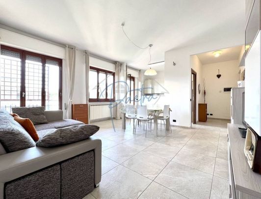 Trilocale ottimo stato, terzo piano, Marina di Massa Centro, Massa - Foto 1