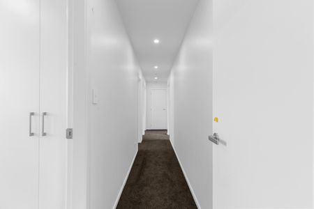 Near New on Tremaine! Ready For you to Move In ! - Photo 3
