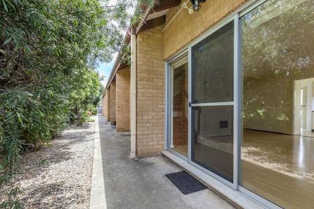 6/21 Morton Street, Queanbeyan NSW 2620 - Townhouse For Rent | Domain - Photo 3