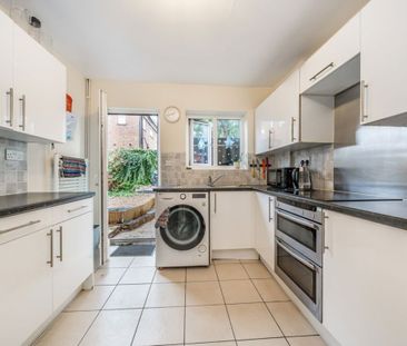 Colney Hatch Lane, N10, London - Photo 6