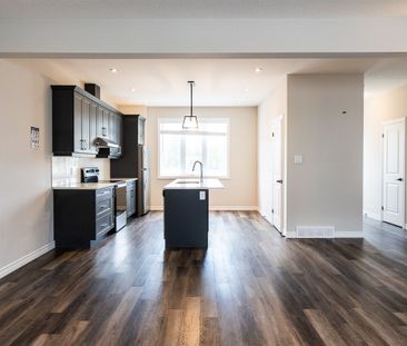 For Lease - 381 Callaway Road, London North, Ontario - Photo 4