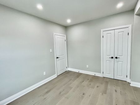 For Lease - 20 St Clair Gardens Unit# Upper, Toronto, Ontario - Photo 2