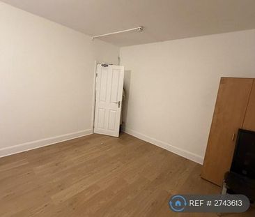1 bedroom in a house share to rent - Photo 6