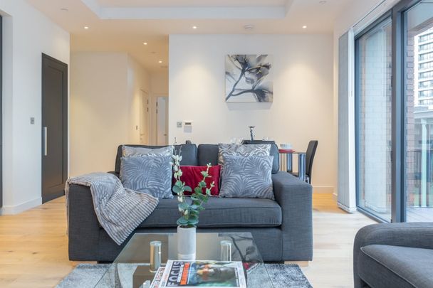 2 Bed Flat, Meade House London City Island, E14 - Photo 1