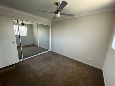 Three Bedroom Townhouse In Bonnells Bay - Photo 3