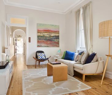 Well-maintained two-bedroom terrace - Photo 2