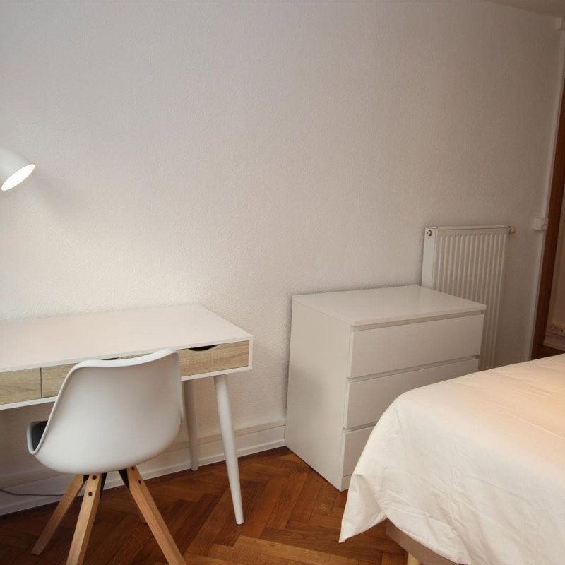 1.5 Zimmer, 1. Stock - Photo 1