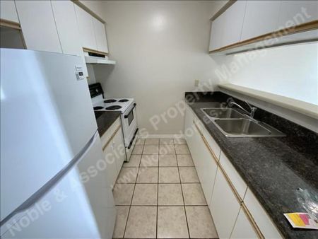 1567 East Broadway 202 Vancouver - Photo 5