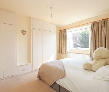 Ling Road, Walton, S40 - Photo 1