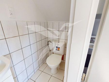 Pronájem bytu 1+kk 22 m2 - Fotografie 5