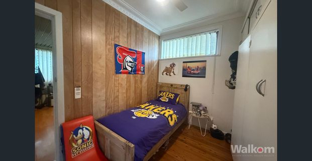 PLEASE DO NOT ATTEND THE PROPERTY BOOK YOUR ONLINE VIDEO TOUR – SEE THE EASY 5 STEP PROCESS BELOW. Please Register To Receive Your Video Tour Link. - Photo 1