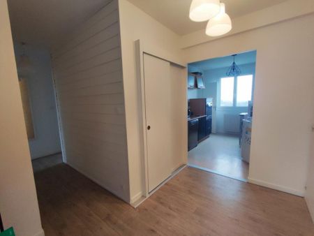 Appartement T3 à louer - 67 m² - Photo 2