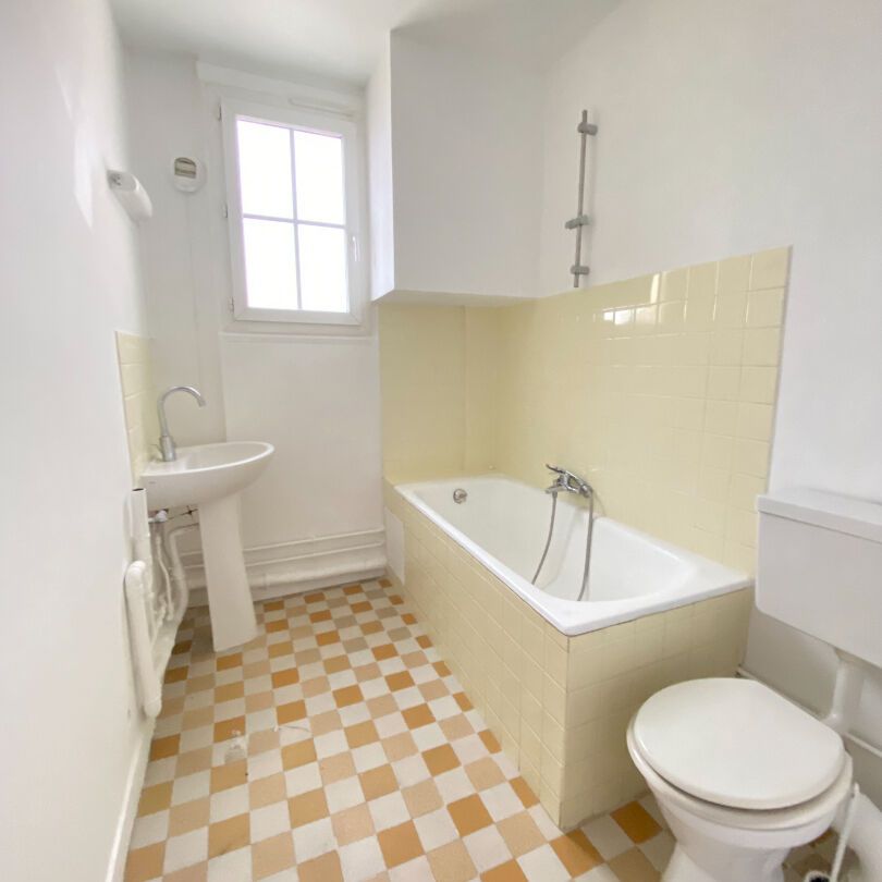 Location Appartement 1 pièce 24m² - Photo 1