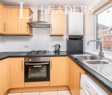 3 bedroom terraced to rent Chene Mews - Photo 3