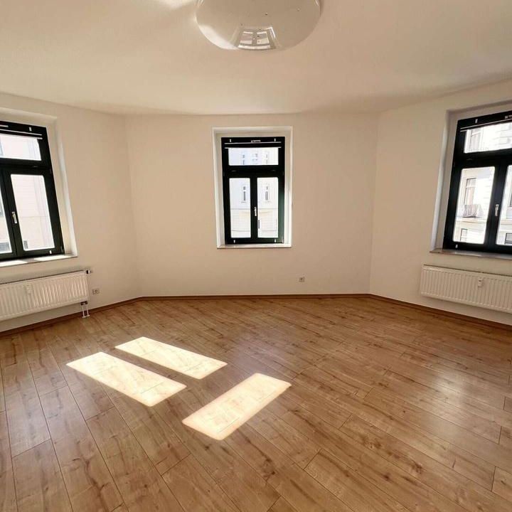 ✨Neu! 3 Zimmer-Wohnung mit modernem Wannenbad & neuer Einbauküche - Photo 1
