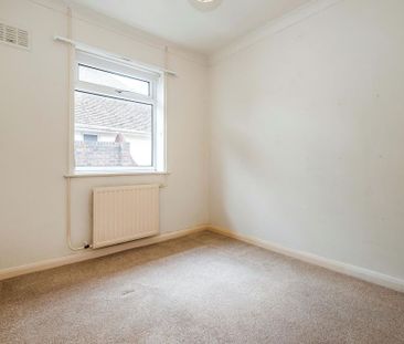 3 bedroom bungalow to rent - Photo 3