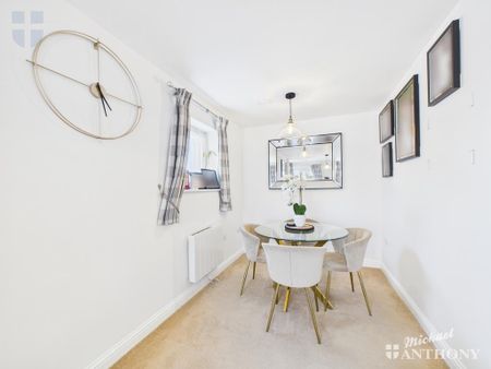 2 bedroom flat to rent - Photo 2