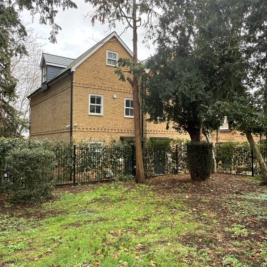 Churchgate, Cheshunt - Photo 1