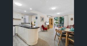 103/8 Philip Avenue BROADBEACH, QLD, 4218 - Photo 5