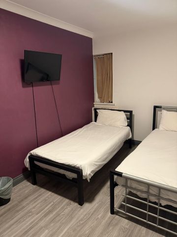 Room in a Shared Flat, Tanner Street, IG11 - Photo 5