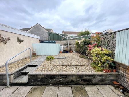 3 bedroom semi-detached house to rent - Photo 5