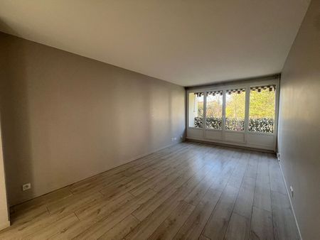 Location Appartement 3 pièces 61m² - Photo 2