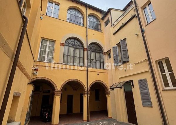Trilocale Strada Nino Bixio 73, Parco Ducale - Oltretorrente, Parma
