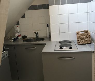 Location Appartement 1 pièce 15m² ORLEANS 45000 - Photo 1