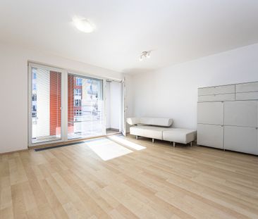 Pronájem bytu 1+kk 38 m² - Fotografie 1