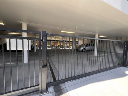 G02/1 Hewitts Road, Merivale - Photo 2