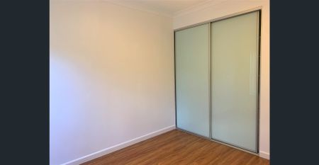 Spacious Two Bedrooms Apartment In Quiet Cul-de-Sac Location | INSP: TUE 2/12 at 12pm - Photo 2