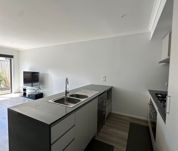 For private inspections please email catie@sweeneyea.com.au. - Photo 1