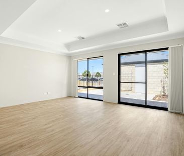 Brand New Modern Home in Prime Lakelands Location! - Photo 3