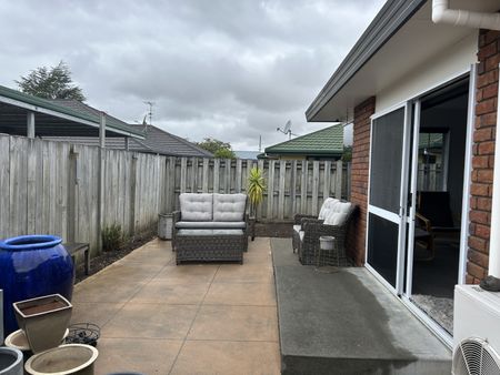 Refurbished 3 bedroom home in Witherlea - Photo 3