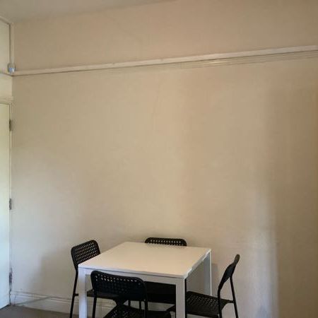 4 Bedroom Terraced To Rent in Nottingham - Photo 1