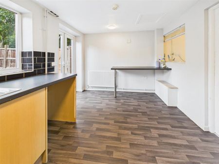 3 bedroom terraced house to rent - Photo 2