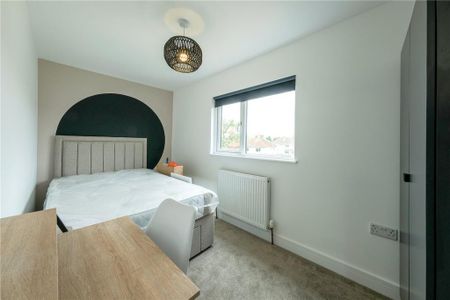 6 bedroom semi-detached house to rent - Photo 2