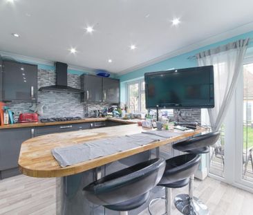 House share to rent - Photo 3