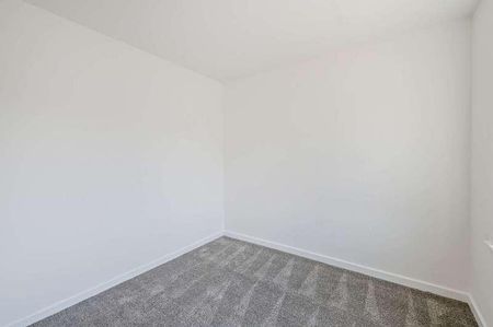 Glendale Close, Bradford, BD6 - Photo 5