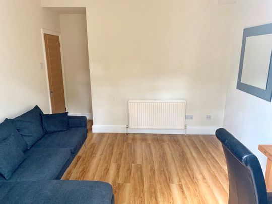 2 Bed Flat, Victoria Road, NW6 - Photo 1