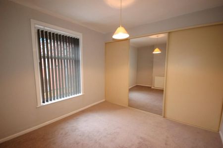 2 bedroom terraced house to rent - Photo 2