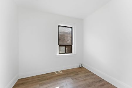 For Lease - 468 Northcliffe Boulevard, Toronto, Ontario - Photo 3